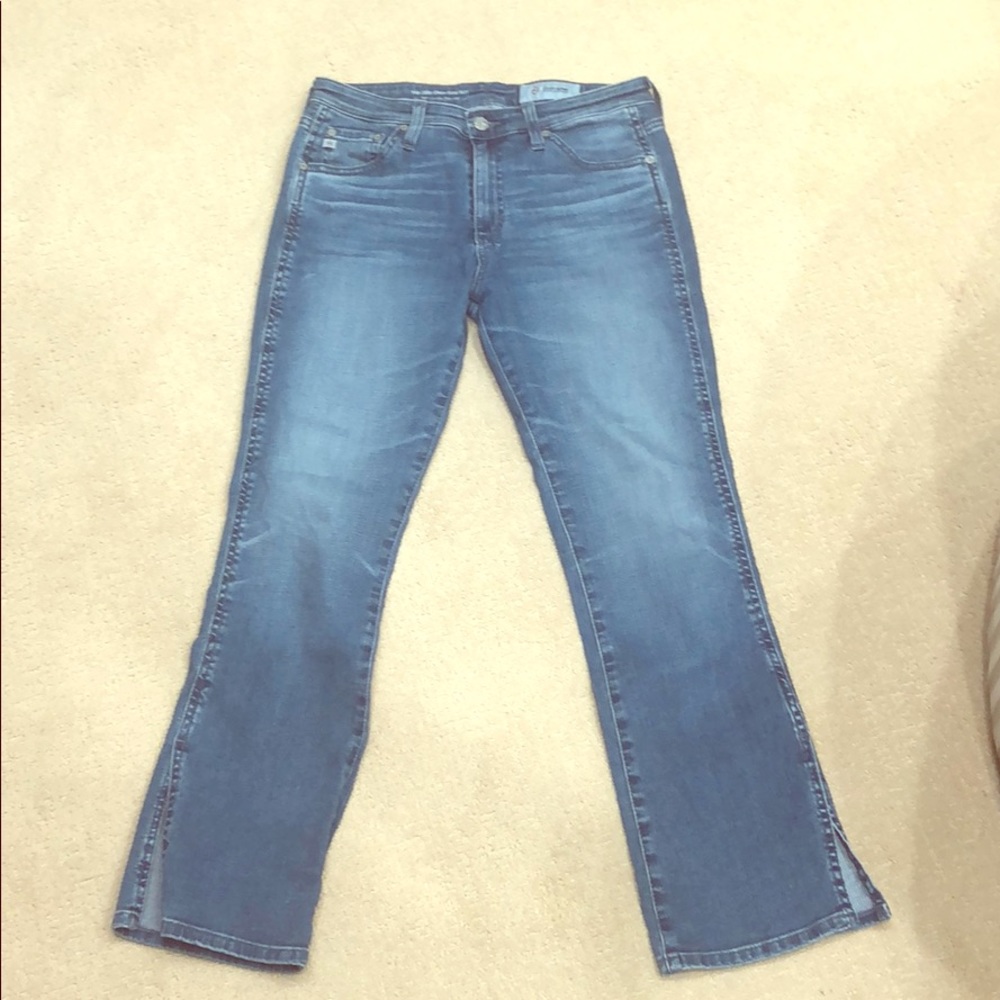 AG Jodi Crop side slit, 27,Barely worn! Light wash